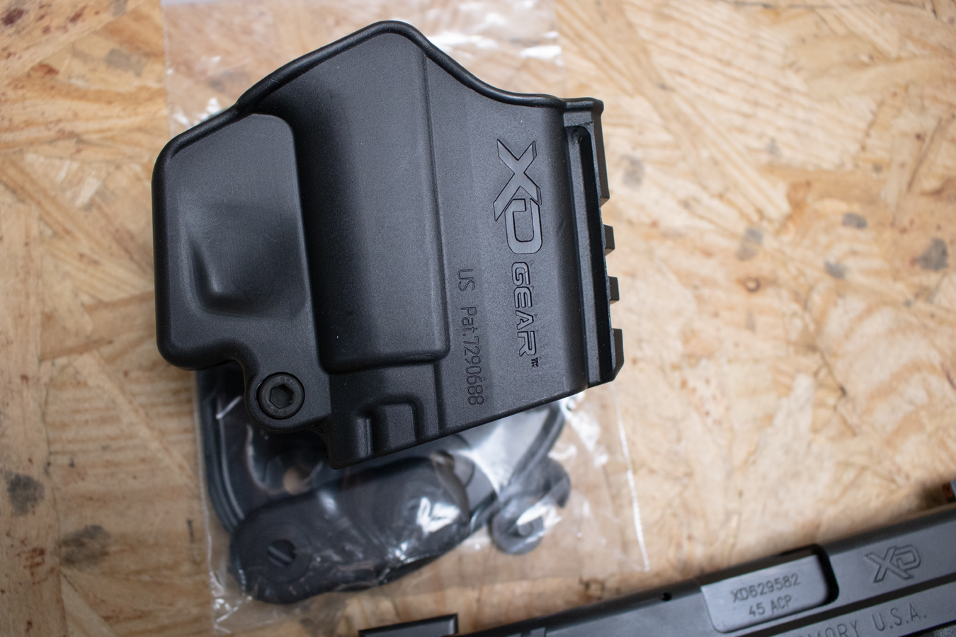 SPRINGFIELD XD-45 Compact 45ACP Police Trade-In Pistol with Two Mags, Holster, Speedloader